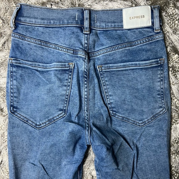 Express Skinny High Rise Jeans - Picture 3 of 4
